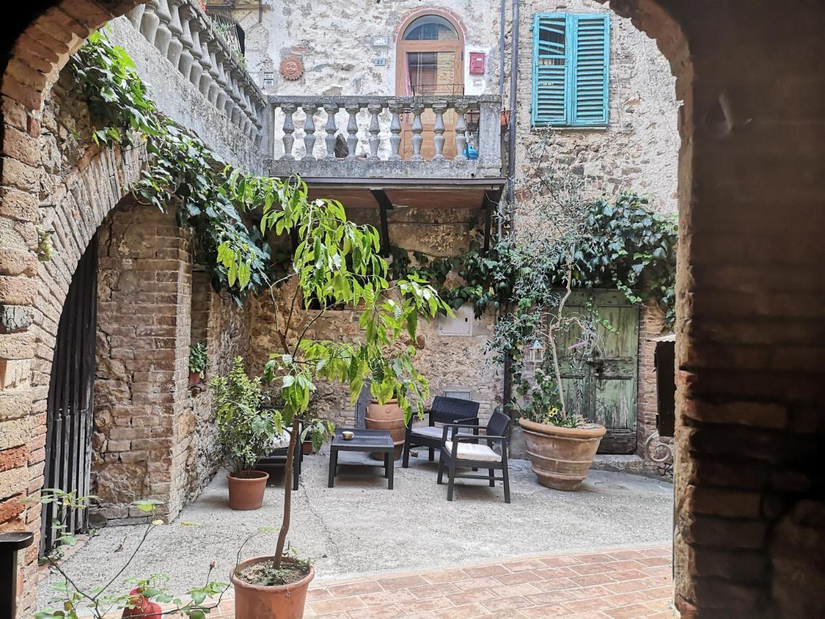 ソヴィチッレ Antico Borgo Di Torri Bed & Breakfast エクステリア 写真